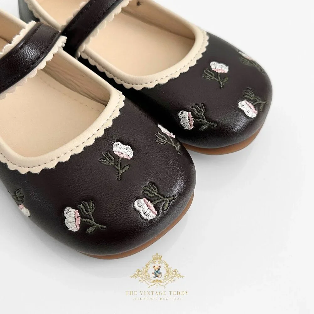 NWT Pretty Girls Mary Jane Flats Embroidered Cute Children's Shoes Brown 12.5